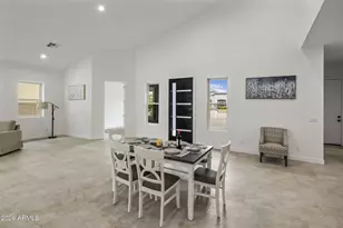 707 E Ocotillo Rd, Phoenix, AZ 85014 - Photo 12
