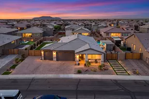 40438 W Hall Dr, Maricopa, AZ 85138 - Photo 2