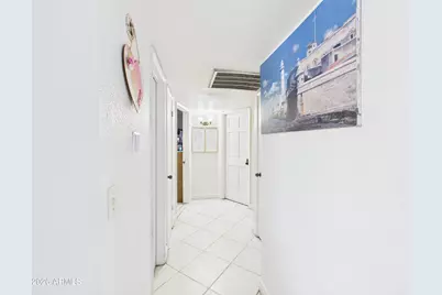 3306 N 69th Avenue, Phoenix, AZ 85033 - Photo 10