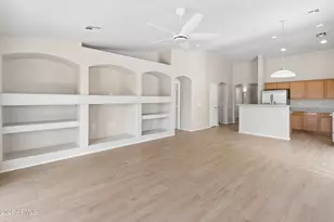 1576 E Gabrilla Dr, Casa Grande, AZ 85122 - Photo 6