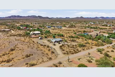 15856 W Skinner Road, Surprise, AZ 85387 - Photo 30
