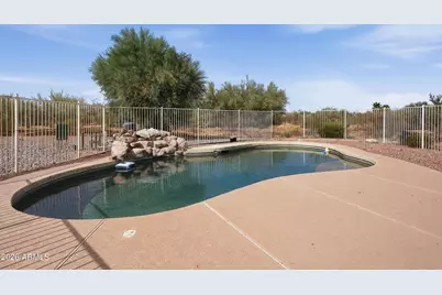 15856 W Skinner Road, Surprise, AZ 85387 - Photo 32