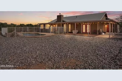 15856 W Skinner Road, Surprise, AZ 85387 - Photo 2