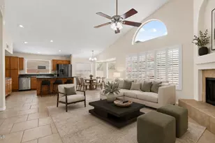 1359 W Larona Ln, Tempe, AZ 85284 - Photo 4