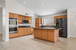 1359 W Larona Ln, Tempe, AZ 85284 - Photo 2
