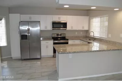 2910 W Marconi Avenue #113, Phoenix, AZ 85053 - Photo 2