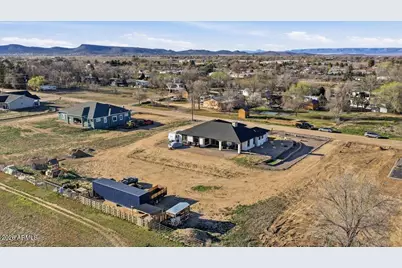 925 E Aztec Drive, Chino Valley, AZ 86323 - Photo 8