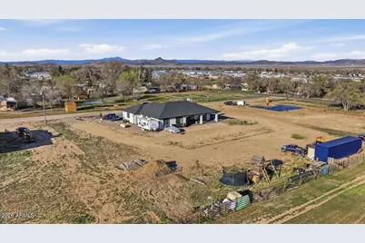 925 E Aztec Drive, Chino Valley, AZ 86323 - Photo 10