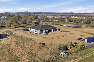 925 E Aztec Dr, Chino Valley, AZ 86323 - Photo 10