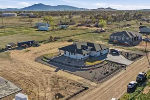 925 E Aztec Dr, Chino Valley, AZ 86323 - Photo 6