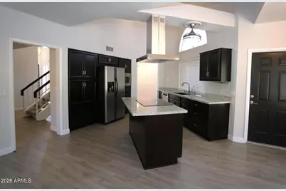 924 E Manor Drive, Chandler, AZ 85225 - Photo 6