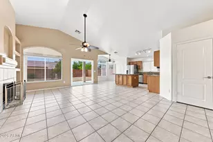 1109 E Montoya Ln, Phoenix, AZ 85024 - Photo 16