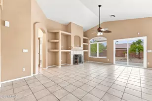 1109 E Montoya Ln, Phoenix, AZ 85024 - Photo 18