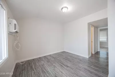 864 E Chandler Boulevard #Apt 2, Chandler, AZ 85225 - Photo 8
