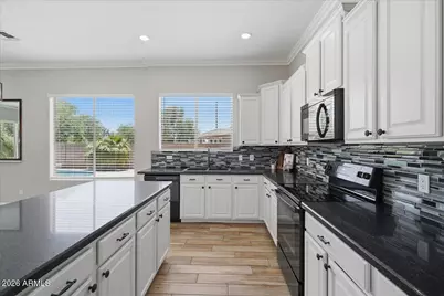 845 N Thunderbird Avenue, Gilbert, AZ 85234 - Photo 10
