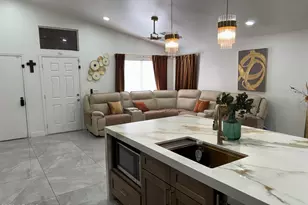 2015 N 89th Dr, Phoenix, AZ 85037 - Photo 8