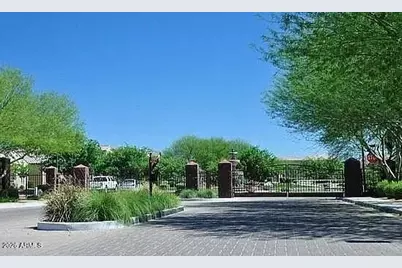 9060 W Myrtle Avenue, Glendale, AZ 85305 - Photo 2