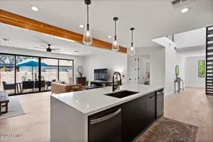 230 W Monterosa St, Phoenix, AZ 85013 - Photo 10