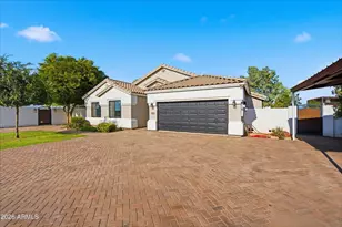 10013 S 280th Ln, Buckeye, AZ 85326 - Photo 4