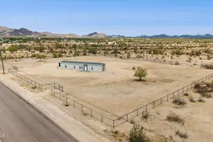 51750 W Wildwood Rd, Maricopa, AZ 85139 - Photo 2
