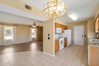 10528 W Tumblewood Drive, Sun City, AZ 85351 - Photo 8