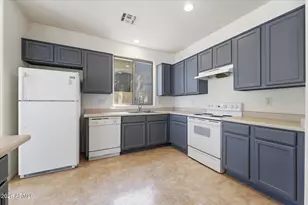 1159 S Hazel St, Gilbert, AZ 85296 - Photo 14