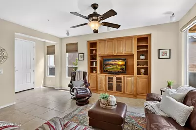 13055 W Redbird Road W, Peoria, AZ 85383 - Photo 10