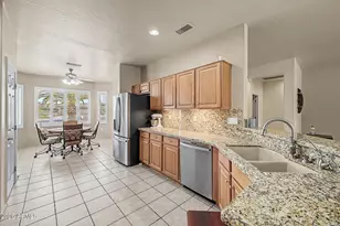 15940 W Zinnia Ct, Surprise, AZ 85374 - Photo 10