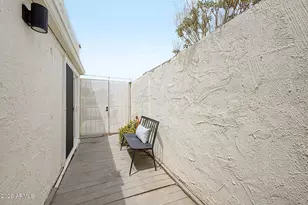 6559 N Villa Manana Dr, Phoenix, AZ 85014 - Photo 30