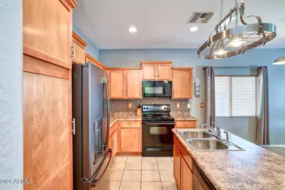 17255 W Rimrock Street, Surprise, AZ 85388 - Photo 6