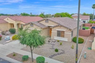 897 E Indian Wells Pl, Chandler, AZ 85249 - Photo 2