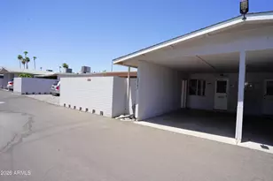 10863 W Thunderbird Blvd, Sun City, AZ 85351 - Photo 20