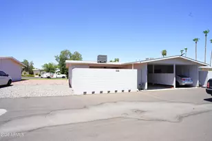 10863 W Thunderbird Blvd, Sun City, AZ 85351 - Photo 22