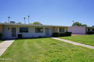 10863 W Thunderbird Blvd, Sun City, AZ 85351 - Photo 2