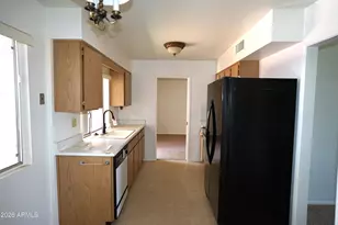 10863 W Thunderbird Blvd, Sun City, AZ 85351 - Photo 10