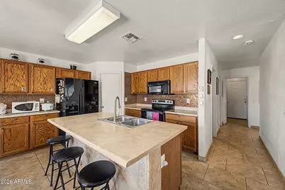 1618 W Pecan Road, Phoenix, AZ 85041 - Photo 10