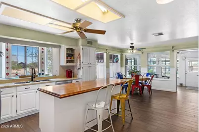 15679 W Duane Lane, Surprise, AZ 85387 - Photo 8