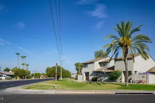 253 E Beck Ln, Phoenix, AZ 85022 - Photo 26