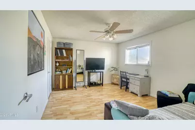 253 E Beck Lane, Phoenix, AZ 85022 - Photo 16