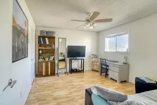 253 E Beck Ln, Phoenix, AZ 85022 - Photo 16