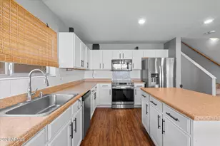 22455 N Davis Way, Maricopa, AZ 85138 - Photo 16