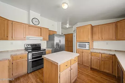 8601 N 103rd Avenue #218, Peoria, AZ 85345 - Photo 10