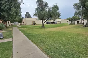 5725 N 44th Ln, Glendale, AZ 85301 - Photo 18
