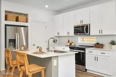 18040 W Calle Lejos Road, Surprise, AZ 85387 - Photo 2