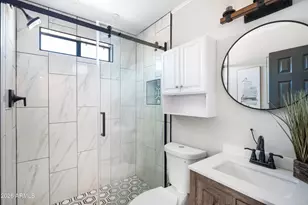 922 W Angela Dr, Phoenix, AZ 85023 - Photo 14