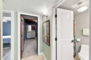 9219 N 55th Ave, Glendale, AZ 85302 - Photo 18