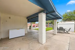 9219 N 55th Ave, Glendale, AZ 85302 - Photo 44