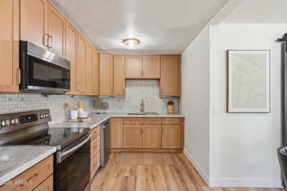 1006 E Weldon Avenue, Phoenix, AZ 85014 - Photo 10