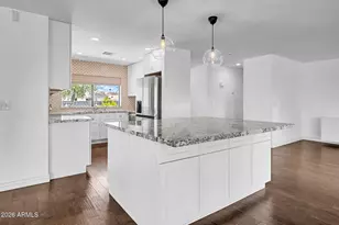 5219 E Winchcomb Dr, Scottsdale, AZ 85254 - Photo 8