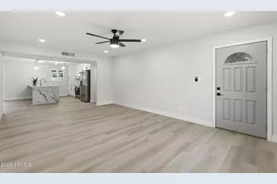 11002 N 45th Avenue, Glendale, AZ 85304 - Photo 6